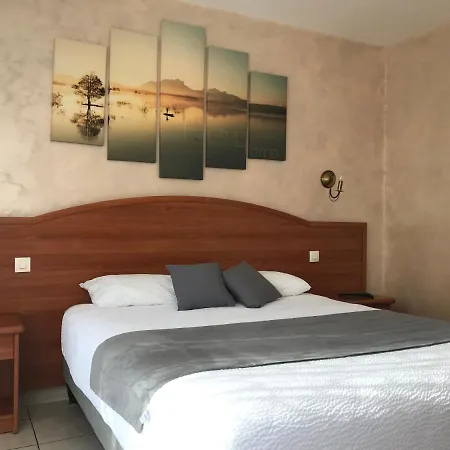 Hotel Logis - Le Chatel