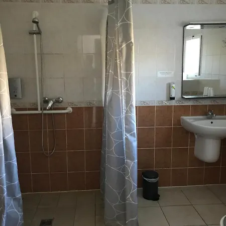 Logis - Le Chatel 3*