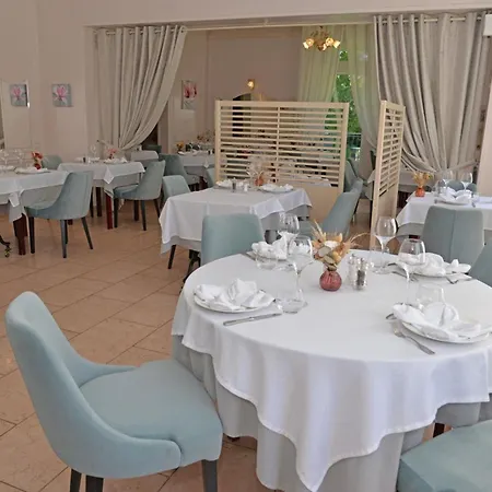 Logis - Le Chatel 3* Nangis