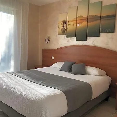 Logis - Le Chatel 3* Nangis