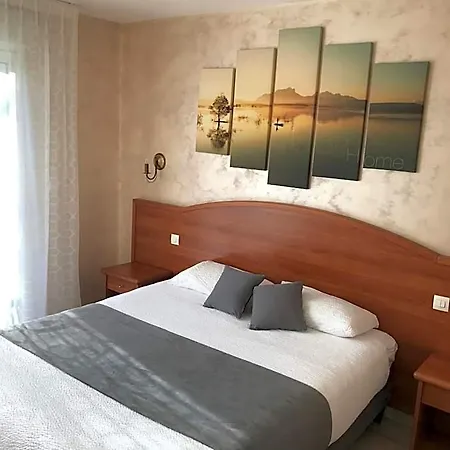 Logis - Le Chatel 3* Nangis