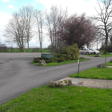 Logis - Le Chatel Hotel 3*