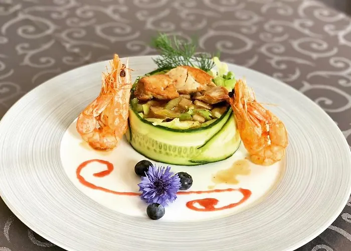 Logis - Le Chatel Hotel