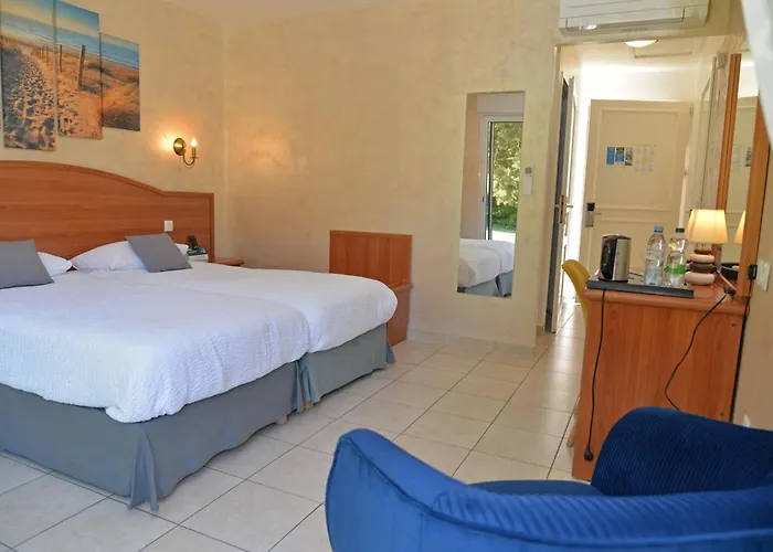 Logis - Le Chatel 3*