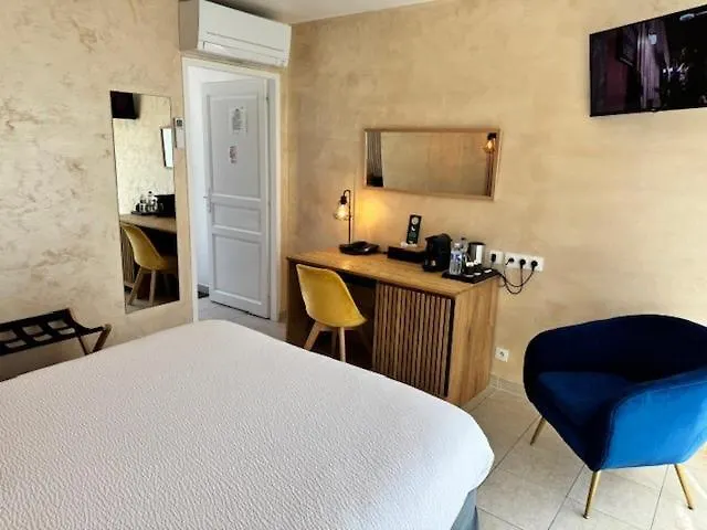 Hotel Logis - Le Chatel Nangis