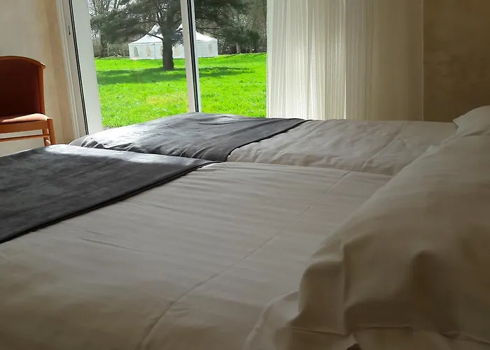 Hotel Logis - Le Chatel